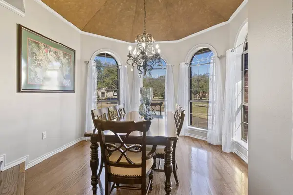 912 Fleming Drive, Mount Pleasant, TX 75455