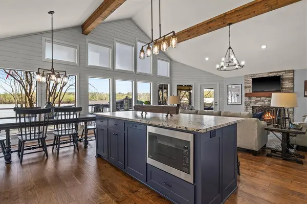 601 W Eagle Point Drive, Mount Vernon, TX 75686