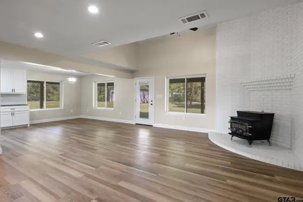 366 County Road 1740, Mt Pleasant, TX 75455