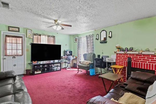 510 W 12th Street, Mount Pleasant, TX 75455