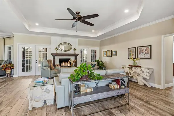 101 Gleneagles Drive, Mount Pleasant, TX 75455