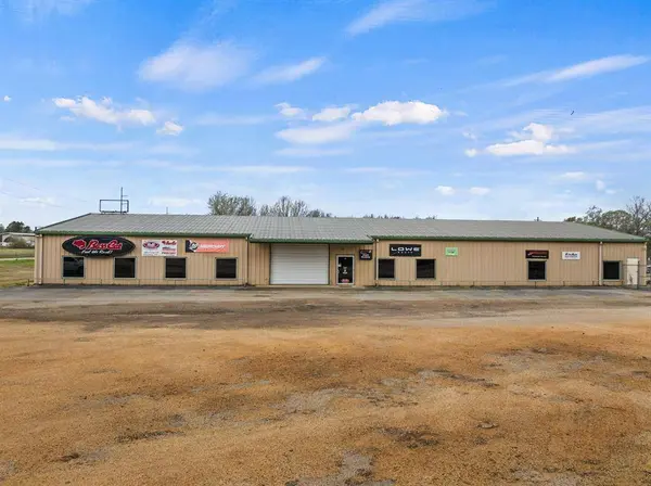 1081 Texas Loop 179, Pittsburg, TX 75686