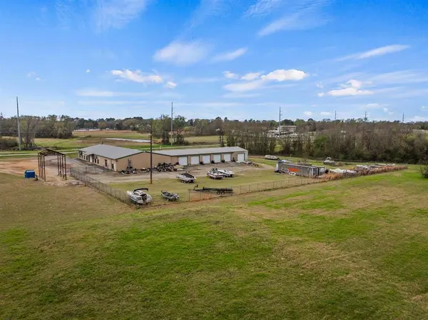 1081 Texas Loop 179, Pittsburg, TX 75686