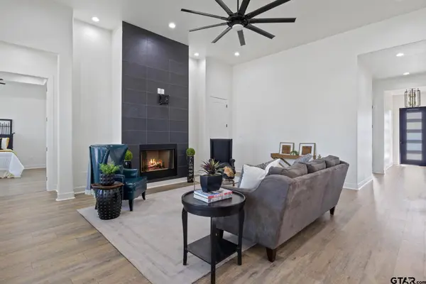 237 Kathryns Court, Mt Pleasant, TX 75455