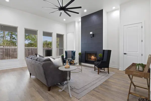 237 Kathryns Court, Mt Pleasant, TX 75455