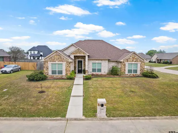 1000 Stone Bridge, Mt Pleasant, TX 75455