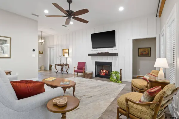 1000 Stone Bridge, Mt Pleasant, TX 75455