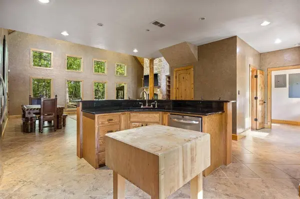 601 FM 3007, Mount Vernon, TX 75455