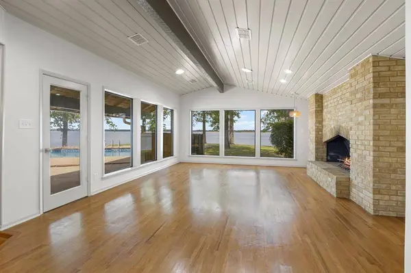 360 County Road 2136, Pittsburg, TX 75686