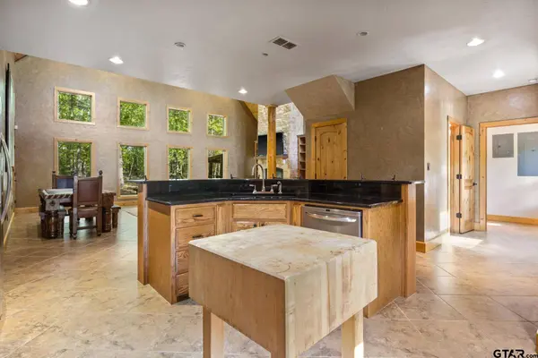 601 FM 3007, Mt Pleasant, TX 75455