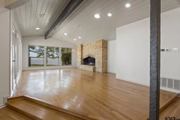 360 County Road 2136, Pittsburg, TX 75686