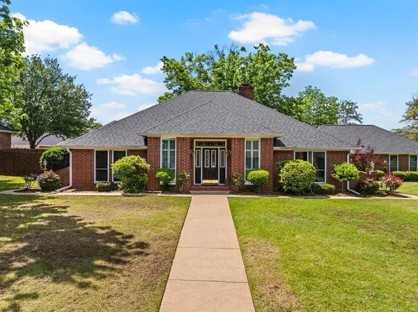 212 Turnberry Circle, Mount Pleasant, TX 75455