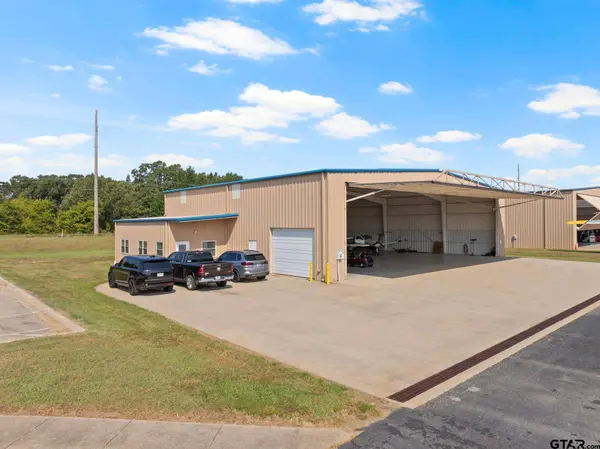 Hanger 601 Mike Hall Parkway, Mt Pleasant, TX 75455
