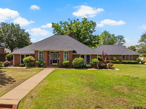 212 Turnberry Cir, Mt Pleasant, TX 75455