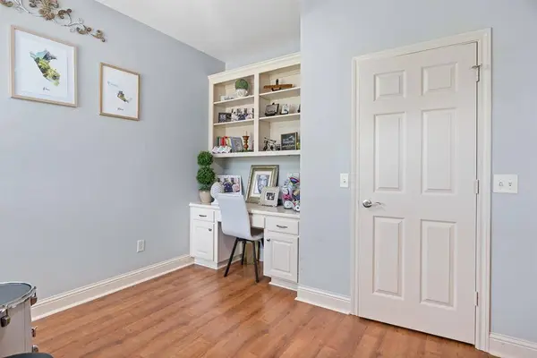 910 Holly Hill, Mount Pleasant, TX 75455