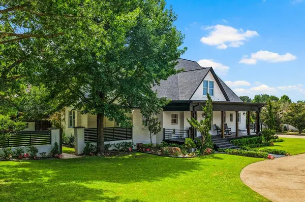 507 Greenhill Park Avenue, Mount Pleasant, TX 75455