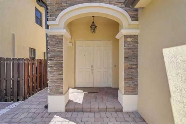 10072 NW 87th Ter #N/A, Doral, FL 33178