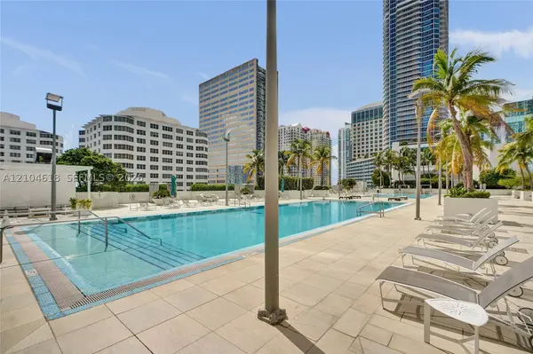 951 Brickell Ave #1106, Miami, FL 33131