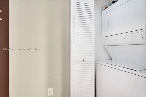 951 Brickell Ave #1106, Miami, FL 33131