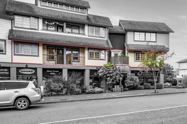 1705 Comox Ave ##204, Comox, BC V9M 3M1