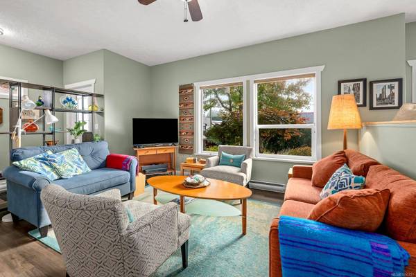 531 Anderton Rd ##A, Comox, BC V9M 2J1
