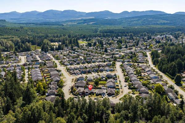 3351 Coniston Cres, Cumberland, BC V0R 1S0