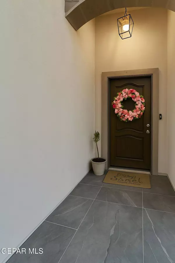 13712 FLORA VISTA AVE, Horizon City, TX 79928