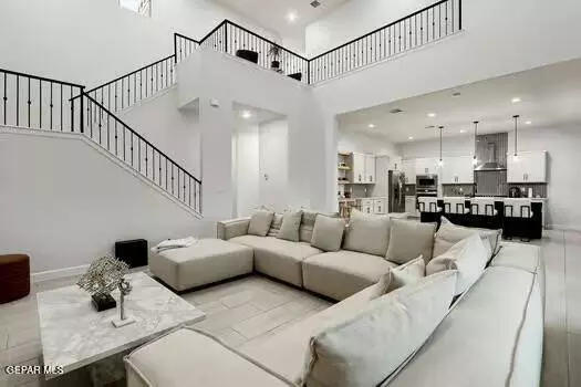 13712 FLORA VISTA AVE, Horizon City, TX 79928