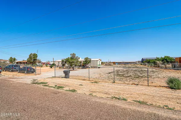 13231 Allemande RD, El Paso, TX 79938