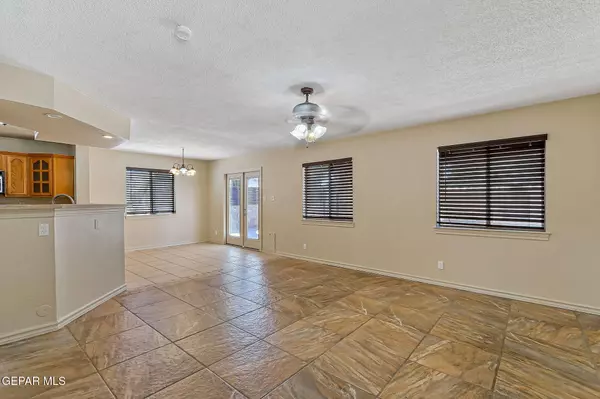 12278 Tierra Bella DR, El Paso, TX 79938