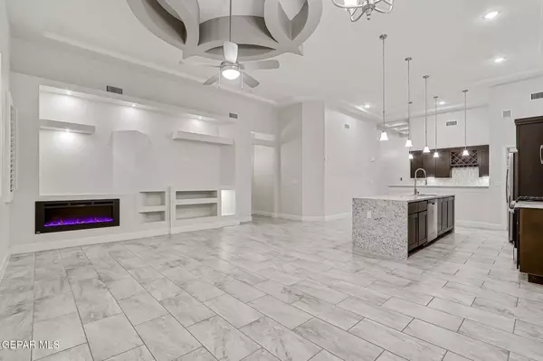 12312 DESERT PINE AVE, El Paso, TX 79938