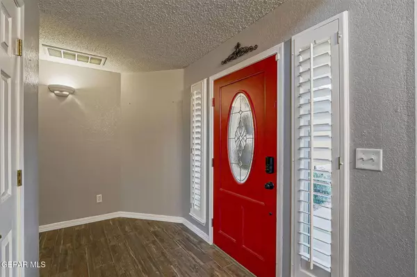 1268 A L GILL DR, El Paso, TX 79936