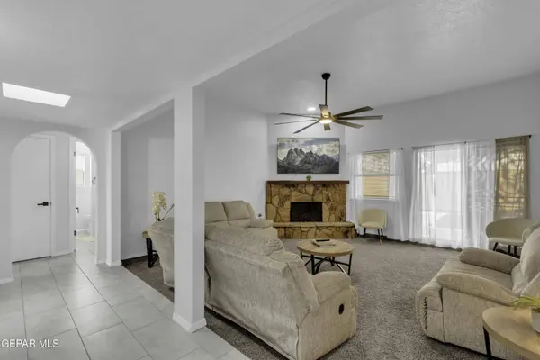 219 ALVAREZ DR, El Paso, TX 79932