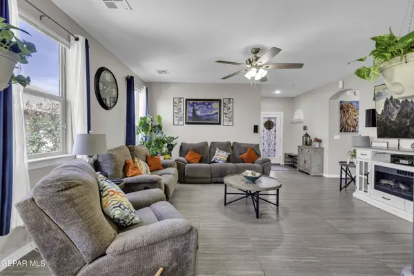 12614 MARK TWAIN AVE, El Paso, TX 79928