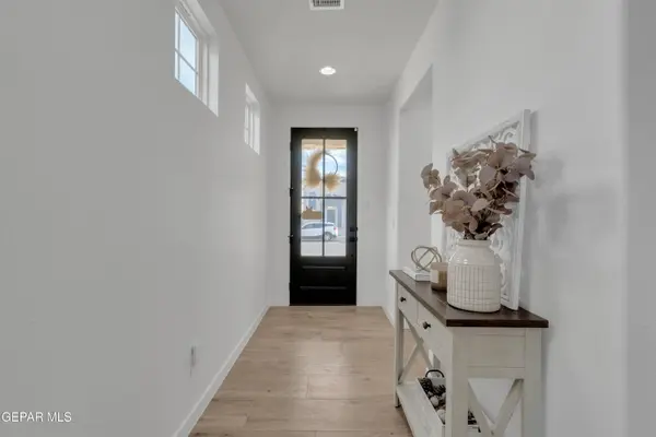 4549 MARK AVIZO, El Paso, TX 79938