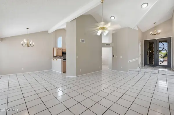 12004 PUEBLO LAGUNA DR, El Paso, TX 79936