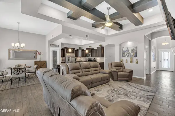 14660 HUNTERS GROVE AVE, El Paso, TX 79938