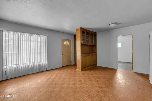 261 S MARYLAND ST, El Paso, TX 79905