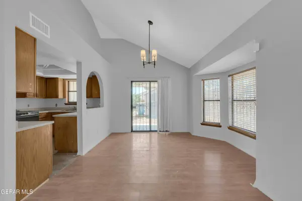10740 Pleasant Hill DR, El Paso, TX 79924