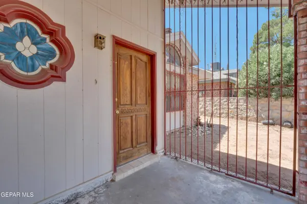 10740 Pleasant Hill DR, El Paso, TX 79924