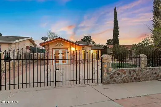 12052 BELLOWS CT, El Paso, TX 79936