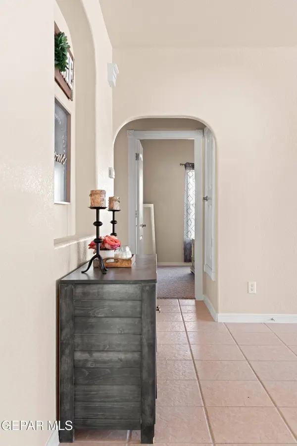 3309 TIERRA ANGEL DR, El Paso, TX 79938