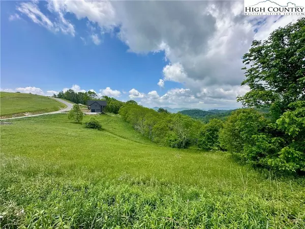 TBD Sky Rock TRL, Banner Elk, NC 28604