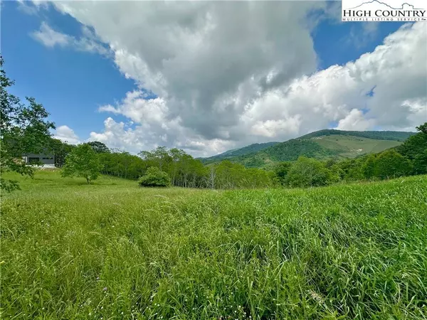 TBD Sky Rock TRL, Banner Elk, NC 28604