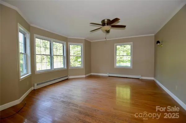 716 hopewell church RD, Boone, NC 28607