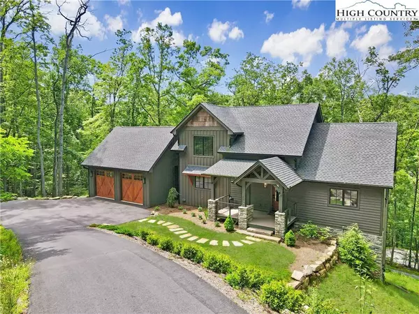 1736 Twin Rivers DR, Boone, NC 28607