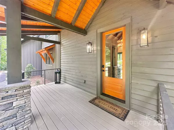 1736 Twin Rivers DR, Boone, NC 28607