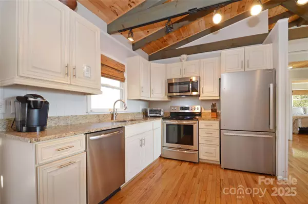 8007 Cloud Forest LN #B, C, D, Blowing Rock, NC 28605