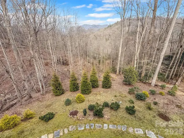 637 Ontario RDG, Boone, NC 28607