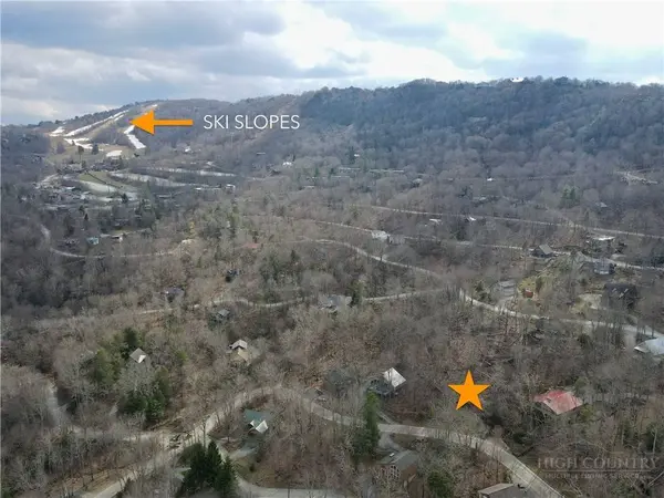 218 Lake RD, Beech Mountain, NC 28604